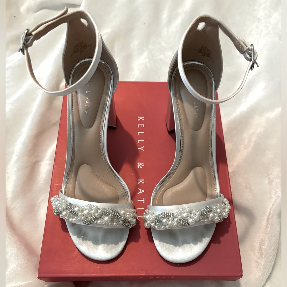 Kelly & Katie Drema Sandal